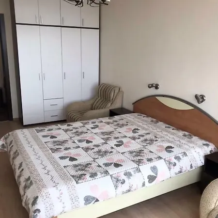Apartment Большие Апартаменты Burgas